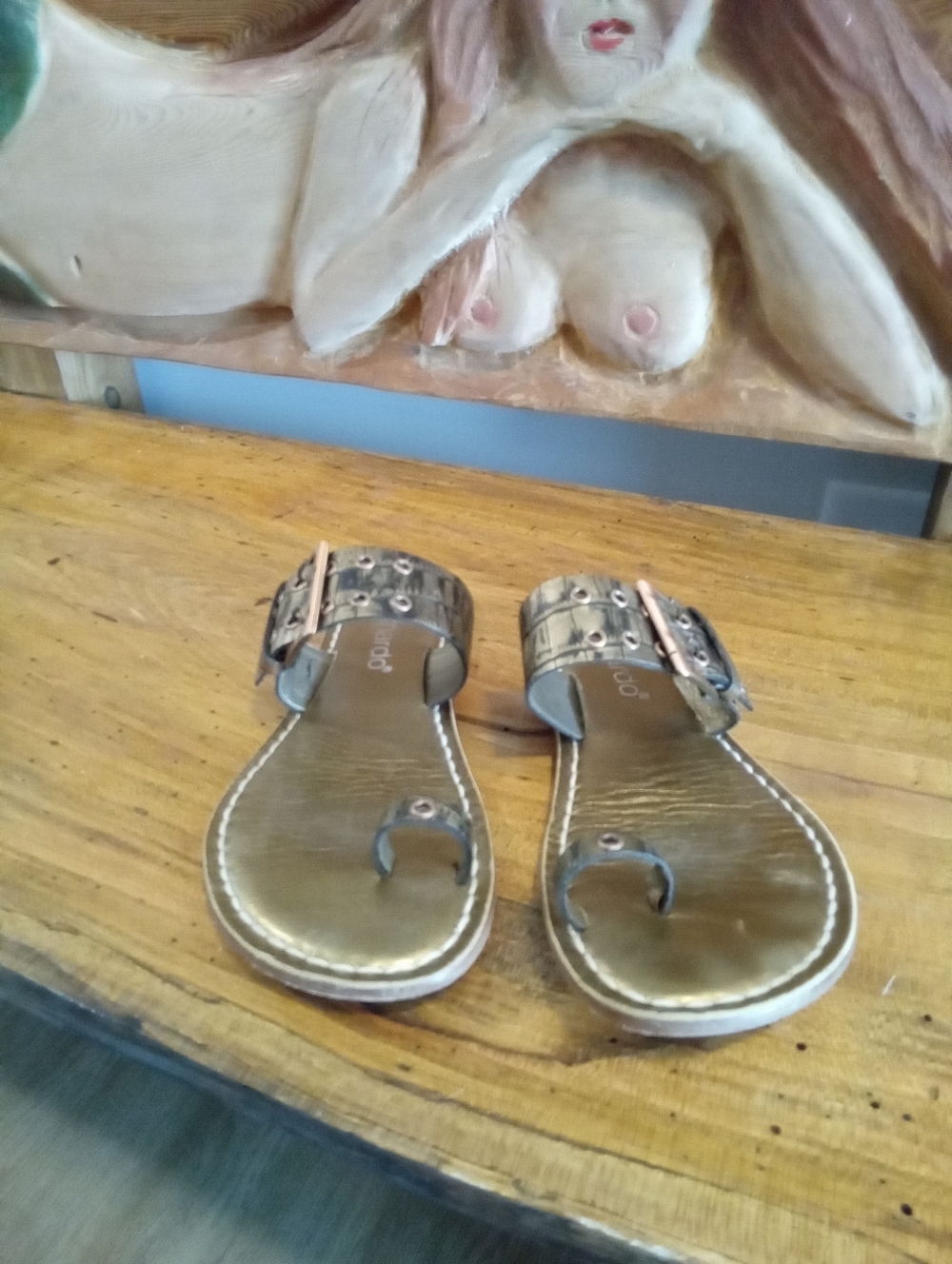 Bernado Size 9 Metallic Bronze Crocodile Print Leather Toe-Ring Slide Sandals